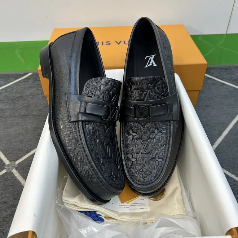 Louis Vuitton Shoe 